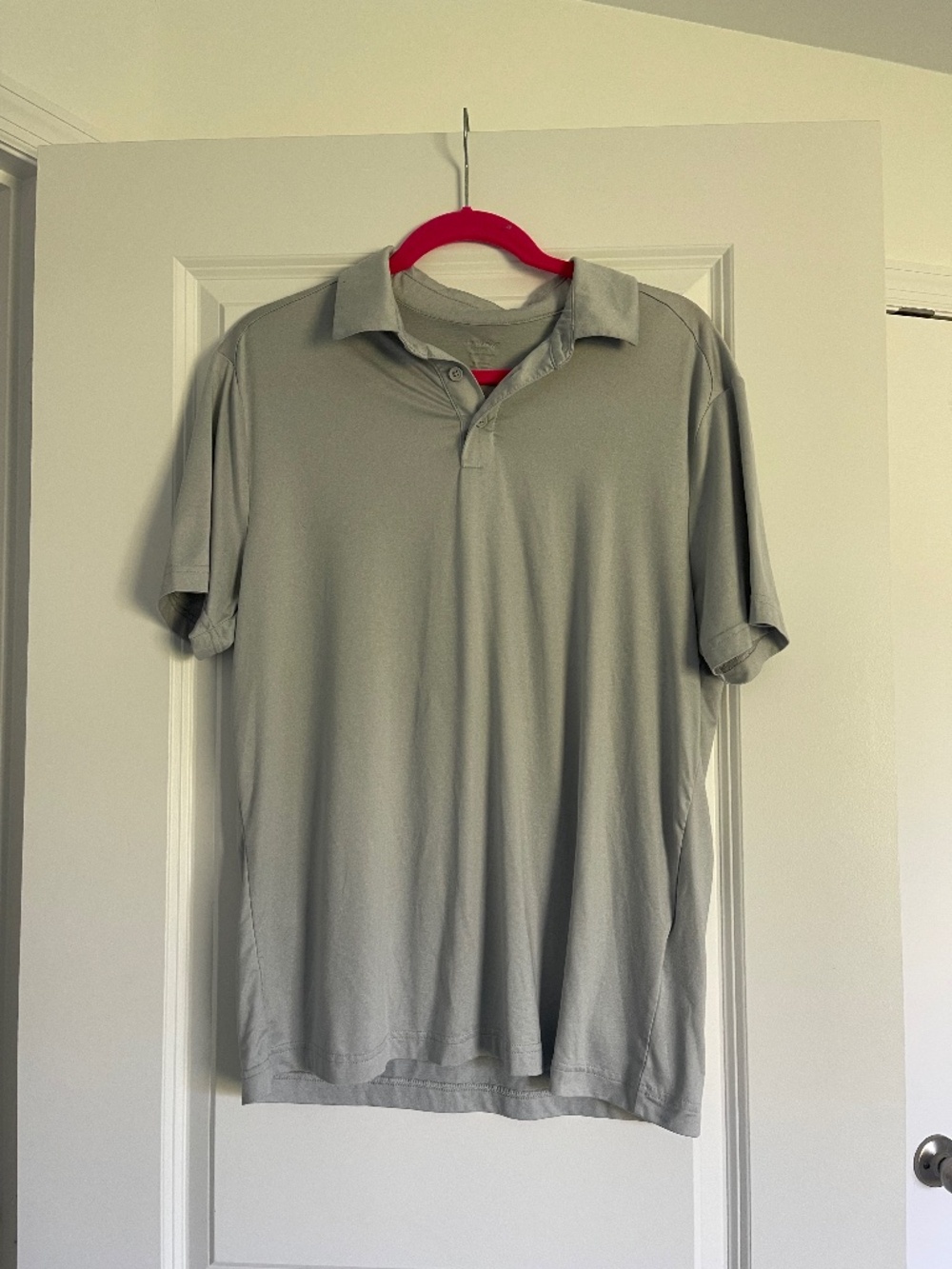 Old Navy Active Cloud 94 Soft Men’s Collared Shirt Size Medium Grey
